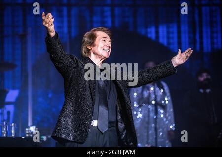 Raphael se déroule au Festival Jardins de Pedralbes, Barcelone, 13 juin 2021. Photographe: ALE Espaliat Banque D'Images