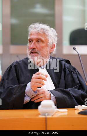 L'avocat Luc Balaes photographié pendant la constitution pour le procès assizes d'Eric Flammang, devant le tribunal d'assises de la province de Luxembourg à Arlon, nous Banque D'Images