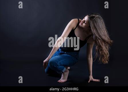 Femme danseuse moderne Banque D'Images
