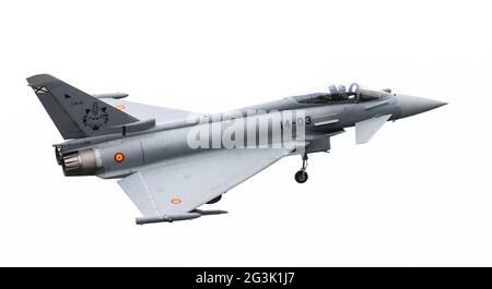 LEEUWARDEN, Pays-Bas - le 10 juin : Spanish Air Force Eurofighter Typhoon battant au cours de la Dutch Air Force Open House. Juin Banque D'Images