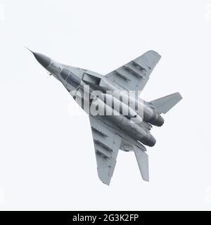 LEEUWARDEN, Pays-Bas - 10 juin 2016 : l'Armée de l'air slovaque MiG-29 Fulcrum, lors d'une manifestation à l'air royale des Pays-Bas Banque D'Images