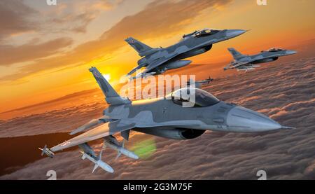 Lockheed Martin F-16 l'armée de l'air polonaise vole en formation étroite Banque D'Images