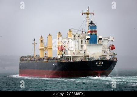 Cargo à Bosporus détroit à istanbul Banque D'Images