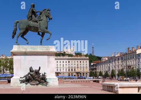 Statue de Louis XIV dans la ville de Lyon Banque D'Images