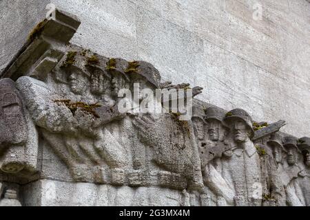 '07.04.2021, Hambourg, Hambourg, Allemagne - mémoire de guerre controversé pour les morts du régiment d'infanterie n° 76 de la première Guerre mondiale, érigé en 1936 Banque D'Images