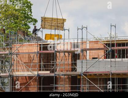 '19.05.2021, Gladbeck, Rhénanie-du-Nord-Westphalie, Allemagne - Maison multi-famille récemment construite dans l'ancienne mine de charbon de la localité de Schlaegel und Eisen dans heureux Banque D'Images