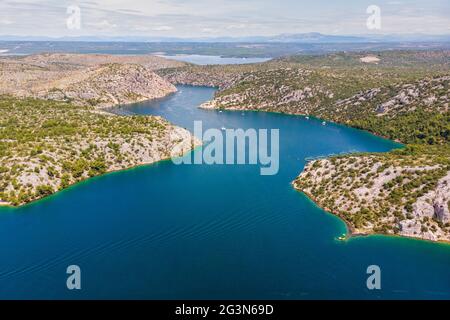 Vue aérienne d'un estuaire dans le parc national de Krka, Croatie Banque D'Images