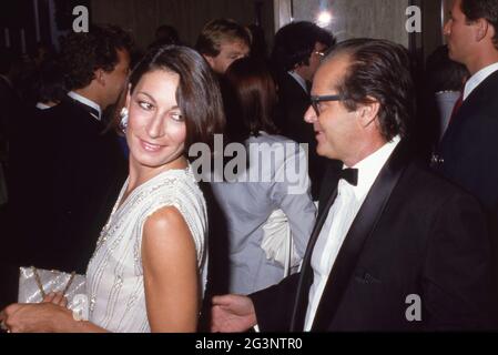 Jack Nicholson et Anjelica Huston Circa années 1980. Crédit: Ralph Dominguez/MediaPunch Banque D'Images
