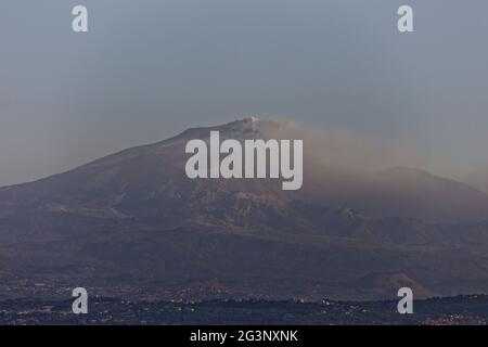 Arrivée à la catainie sur Mein Schiff Herz - Mont Etna - volcan Etna - Catane Italie/Sicile Banque D'Images