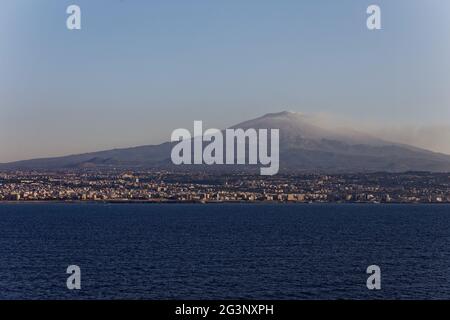 Arrivée à la catainie sur Mein Schiff Herz - Mont Etna - volcan Etna - Catane Italie/Sicile Banque D'Images