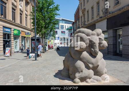 Derby RAM Statue, East Street, St Peters Quarter, Derby, Derbyshire, Angleterre, Royaume-Uni Banque D'Images