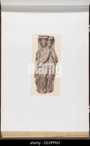 Modèles de gypse pour Kariatides au Palais du Louvre par Francisque DURET. Part de la réunion des Tuileries au Louvre 1852-1857, album 2. Banque D'Images