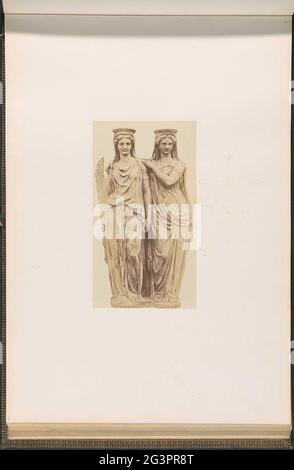 Modèles de gypse pour Kariatides au Palais du Louvre par Asyanax Bosio. Part de la réunion des Tuileries au Louvre 1852-1857, album 4. Banque D'Images