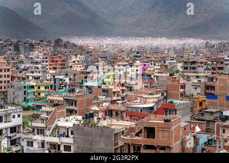 Népal, ville de Katmandou et les collines Banque D'Images