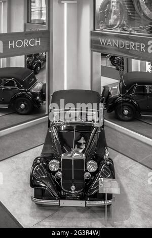 Musée d'août Horch dans la ville de Zwickau - avant d'un Oldtimer Banque D'Images