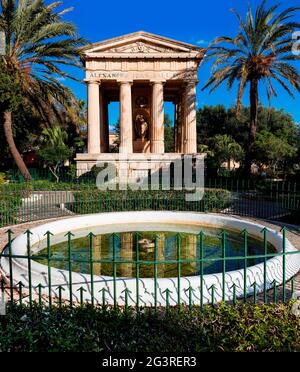Malte, Jardins de la Valette - Alexander ball Monument - Temple - Fontaine Banque D'Images