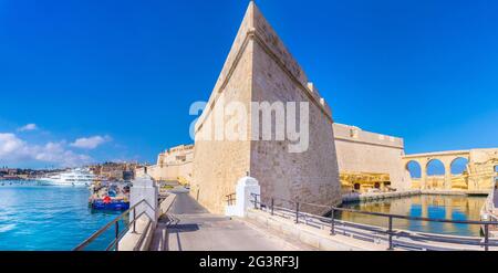 Malte Valletta Vittoriosa Birgu Marina fort Angelo XXL Panorama, Port de plaisance Banque D'Images