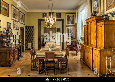 Salle à manger de style éclectique Henryk Sienkiewicz dans le musée national de Pologne Banque D'Images