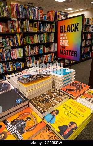 Barnes & Noble Booksellers Book Display, NYC, USA Banque D'Images