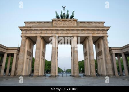 Brandenburger Tor tôt dans la matinée, Allemagne, Berlin Banque D'Images