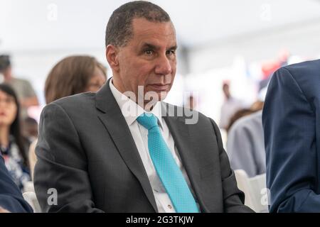 New York, États-Unis. 17 juin 2021. L'ancien gouverneur David Paterson participe au lancement de travaux de construction du Centre d'habilitation de la National Urban League à Harlem, à New York, le 17 juin 2021. Le nouveau centre comprendra le Musée des droits civils urbains, le siège social de la NAL, l'Institut national de la Ligue urbaine pour la course, l'équité et la justice, 170 unités de logement abordable, des bureaux pour les organismes sans but lucratif et des espaces de vente au détail. (Photo de Lev Radin/Sipa USA) crédit: SIPA USA/Alay Live News Banque D'Images