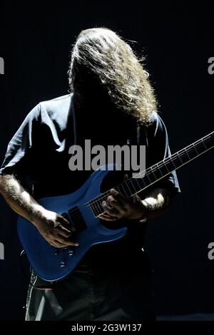 Wantagh, NY, États-Unis. 5 août 2012. Stephen Carpenter, des Deftones, se produit au System of A Down and Deftones concert de Nikon au Jones Beach Theatre. Crédit : Steve Mack/Alamy Banque D'Images