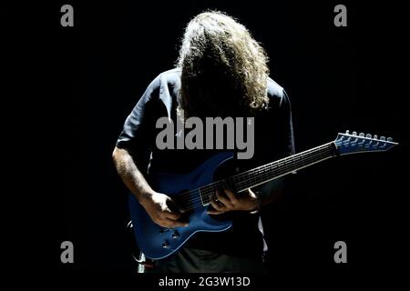 Wantagh, NY, États-Unis. 5 août 2012. Stephen Carpenter, des Deftones, se produit au System of A Down and Deftones concert de Nikon au Jones Beach Theatre. Crédit : Steve Mack/Alamy Banque D'Images