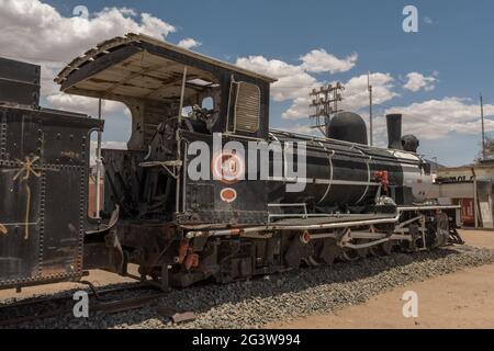 Ancienne locomotive à vapeur à la station d'Usakos, Erongo, Namibie, Banque D'Images