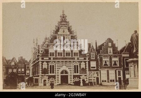 Façade de la salle à viande sur la Grand-place à Haarlem; Haarlem. Le hall .. Partie de l'album photo avec des enregistrements de villes du Nord et du Sud de la Hollande et d'Utrecht. Banque D'Images