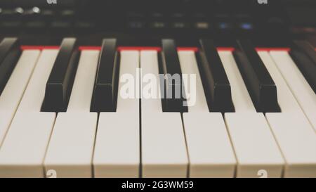 Gros plan d'un contrôleur de clavier électronique Banque D'Images