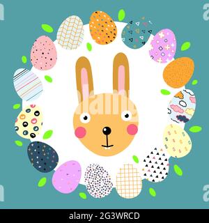 Cadre joyeuses pâques. Une bordure d'oeufs peints de Pâques et de feuilles vertes. Joli lapin de pâques souriant. Caractère festif kawaii, symbole de chasse aux œufs. Œufs avec Illustration de Vecteur