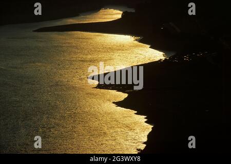 FRANCE. ISERE (38). LE LAC DE SAUTET CRÉÉ PAR L'EAU DE DRAC Banque D'Images