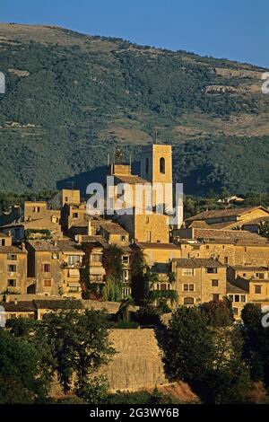 FRANCE. ALPES-MARITIMES (06) CÔTE D'AZUR. VILLAGE DE ST-PAUL-DE-VENCE Banque D'Images