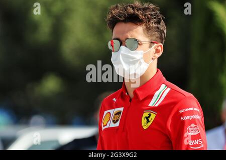 Le Castellet, France. 18 juin 2021. Charles Leclerc (mon) Ferrari. 18.06.2021. Championnat du monde de Formule 1, Rd 7, Grand Prix de France, Paul Ricard, France, Journée d'entraînement. Le crédit photo doit être lu : images XPB/Press Association. Crédit : XPB Images Ltd/Alamy Live News Banque D'Images