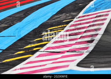 Le Castellet, France. 18 juin 2021. Grondements à la sortie d'angle. 18.06.2021. Championnat du monde de Formule 1, Rd 7, Grand Prix de France, Paul Ricard, France, Journée d'entraînement. Le crédit photo doit être lu : images XPB/Press Association. Crédit : XPB Images Ltd/Alamy Live News Banque D'Images