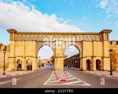 Porte du mausolée de Moulay Ismail, Meknès, région de Fès-Meknès, Maroc Banque D'Images