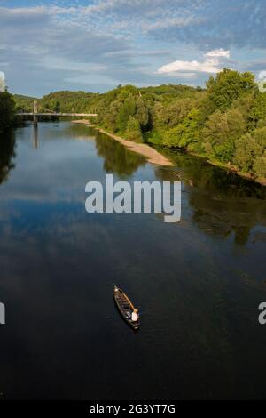 Dordogne, près de St Cyprien, Périgord, département de la Dordogne, région Nouvelle-Aquitaine, France Banque D'Images