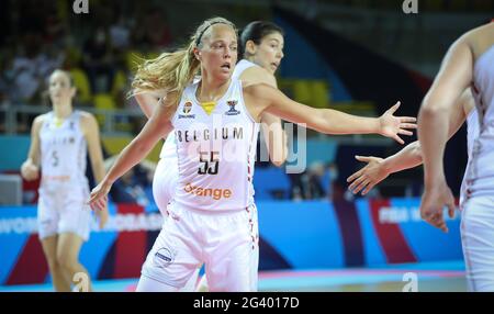 Cats belges Julie Allemand fête lors du match entre l'équipe nationale féminine de basket-ball belge, les Cats belges et la Slovénie, à Strasbour Banque D'Images
