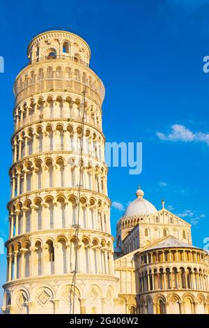 La tour penchée de Pise à côté de la cathédrale, Pise, Italie Banque D'Images