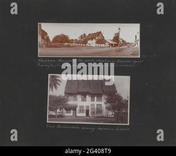 Panorama de l'intersection de Utrechtsestraat et Rinocerosgracht (côté sud) à Batavia avec une maison hollandaise ancienne au milieu; Panorama intersection Utrechtse Street et Rhinoceros Grags (côté sud) ancienne maison hollandaise au milieu. Partie de l'album de voyage avec photos de Batavia. Banque D'Images