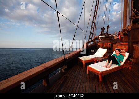 INDONÉSIE. ÎLES NUSA TENGARRA. ÎLE DE KOMODO. CROISIÈRE DE LUXE SILONA Banque D'Images