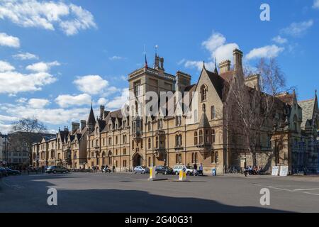 OXFORD, OXFORDSHIRE/UK - MARS 25 : vue du Balliol College à Oxford le 25 mars 2005. Personnes non identifiées Banque D'Images