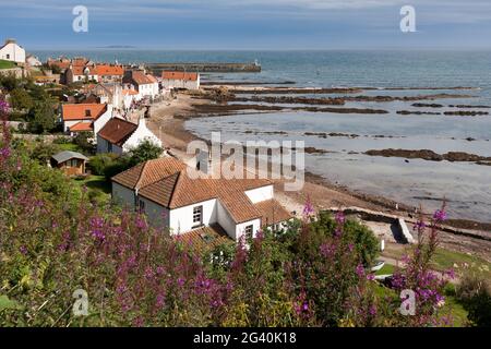 PITTENWEEM, IFOP/SCOTLAND - AOÛT 13 : vue de Pittenweem à Fife, Écosse, le 13 août 2010. Personnes non identifiées. Banque D'Images