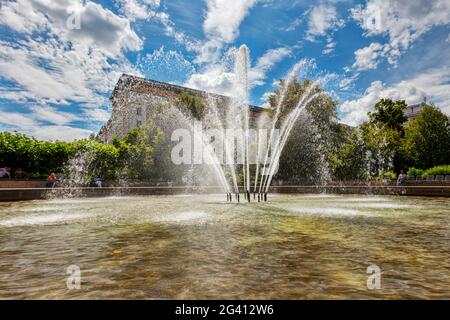 Fontaine à Ulrichplatz à Magdeburg, Saxe-Anhalt, Allemagne Banque D'Images