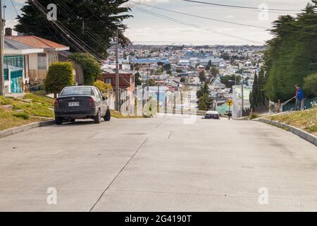 PUNTA ARENAS - 4 MARS 2015 : rue à Punta Arenas, Chili Banque D'Images