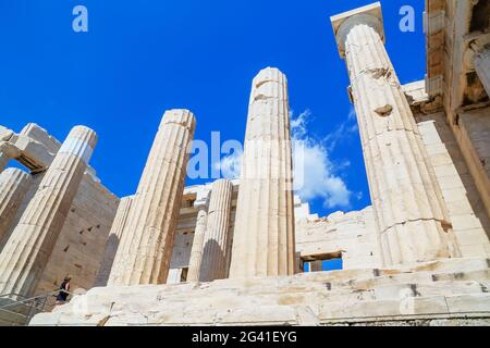 La Propylaea, la porte monumentale de l'Acropole, Athènes, Grèce, Europe, Banque D'Images