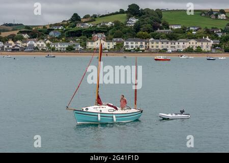 APPLEDORE, DEVON/UK - AOÛT 14 : voile dans l'estuaire de la Torridge et de la Taw à Devon le 14 août 2013. Personnes non identifiées. Banque D'Images