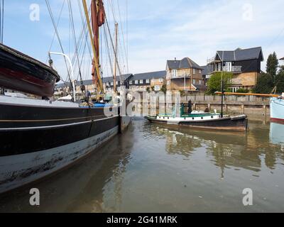 FAVERSHAM, KENT/UK - MARS 29 : vue rapprochée de la barge à voile de la Tamise restaurée de Cambria, à Faversham Kent, le 29 mars 2014. Banque D'Images