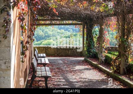 Loggia au restaurant Les Jardins du Château de l'IIN à Rothenburg Banque D'Images