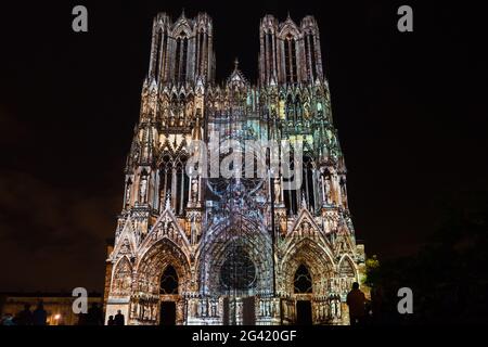 Spectacle léger à Reims Cathédrale de Reims France le 12 septembre 2015 Banque D'Images